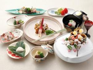 春の特別懐石料理の一例です。