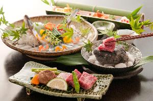 【大分ブランド】城下カレイ。4月下旬～7月中旬。日出（暘谷）城趾の下、真水の湧く海底を中心に広がる海に生息する　マコガレイ。
