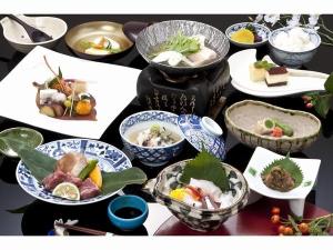 【創作オリジナル料理】旬な味覚を京風でお召し上がり下さい。