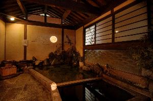 【貸切風呂】観月洞うさぎの湯。個性的な内風呂。