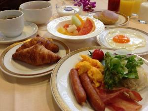 【朝食】ホテルではゆっくり朝食を召し上がって頂きたいと願っています。