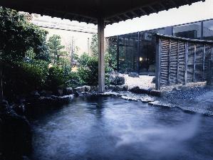 男性露天
