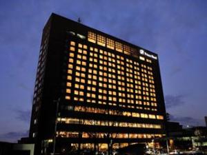 釧路プリンスホテル全景（夜）※ロゴなし