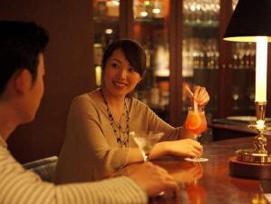コンテスト優勝経験のあるバーテンダーがつくるカクテルで、素敵な夜を楽しんで！