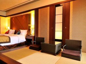 琉球畳でゆったり足を伸ばしてお寛ぎください。