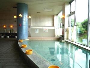 別館サウナ付大浴場（お一人様２００円／１回に付）　毎週水曜日は定休日　午後５時～９時閉館
