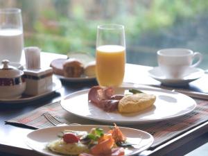 卵料理はお好きな焼き方をオーダー。あつあつ出来立てをお席までお持ち致します。