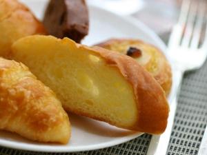 ファンの多いシェフ自慢のホテルメイドのパン。毎朝焼立てをご用意しております。