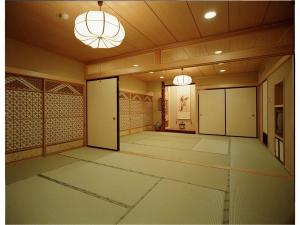 新館（西館）　桂の間（２２畳）