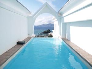 プールから続いていくような海の景色を眺め、癒される贅沢をお愉しみ下さい。