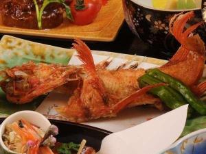 当館名物吉次唐揚げ