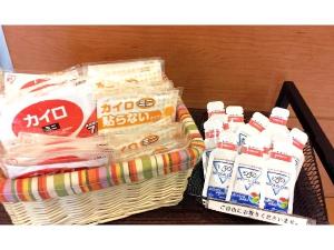季節に合わせてフロントで無料アメニティ多数ご用意しております