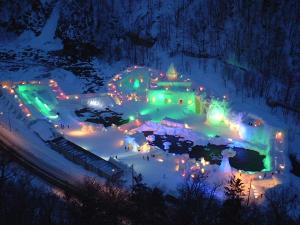 層雲峡温泉の「氷瀑まつり」