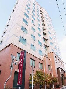 おしゃれな外観が目を惹きます。