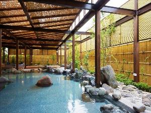 「いずみの湯」露天風呂