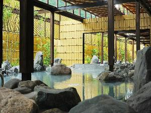「いずみの湯」露天風呂