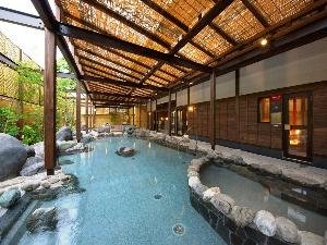 「いずみの湯」露天風呂