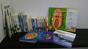 １Ｆにあるミニ図書館スペース