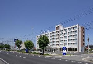 国道4号線沿い<BR>東北自動車道・白河ICから車で約2分