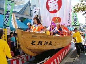 あばしり七福神祭り。全国各地のうまいものフェアや七福神大抽選会等、市民参加型の楽しいイベントです！