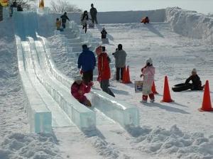 結氷した網走湖が会場に！！北の新大陸発見！あったか網走は参加型、体験型のイベントです。