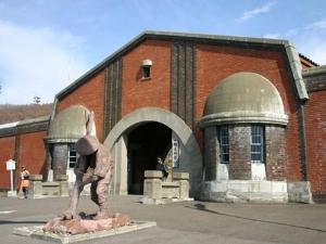 博物館網走監獄。明治時代の獄舎を移築した野外博物館です。