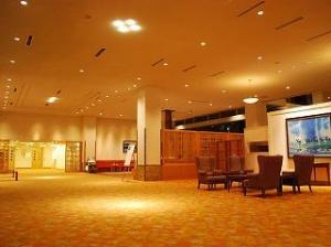 東館ロビー