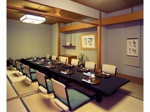 日本料理「七福」座敷間