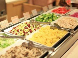 美味しくて新鮮なお野菜、サラダも多数ご用意しております
