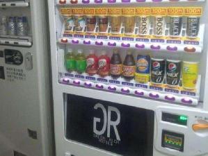 施設/【５F・９F】自動販売機