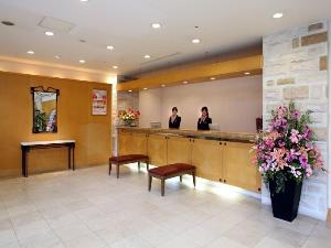 1階フロント　お客様を笑顔でお迎え致します