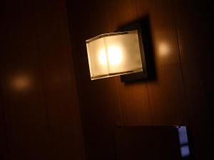 優しく燈る灯りがどこか懐かしい雰囲気です。