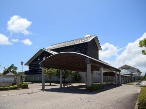 高知県立美術館