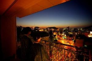 俳句ラウンジからは道後平野を一望できます。
