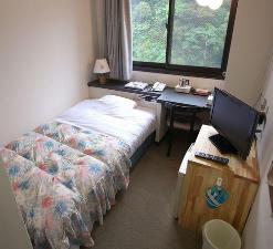隅々まで気配りされた清潔なシングル。ビジネスや単身旅行に。