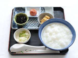 【ＭＥＮＵ】お粥＋昆布の佃煮＋たまご味噌＋梅+お新香（日替わり）です。