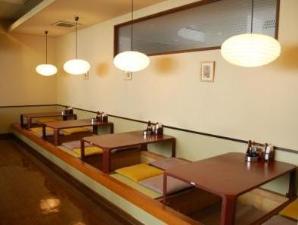 夕食レストラン　花茶屋<BR><BR>【営業時間】18:00～21:30(ラストオーダー21:00)<BR>【定休日】日曜・祝日<BR>
