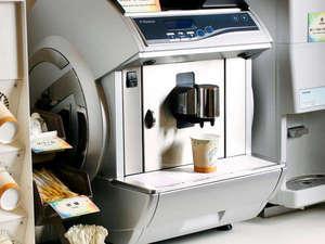ウエルカムコーヒーは15：00〜24：00までご自由にご利用下さい。