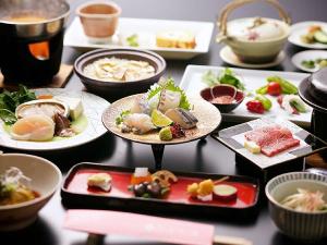 讃岐の幸をちりばめた【季節の逸品料理（イメージ）】