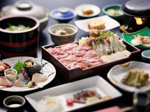 【香川の美食ブランド“讃岐三畜”を散りばめた会席(イメージ)】
