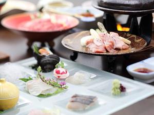 “食の宝庫”ともいえる四国の海・山・川・里の幸を楽しめる【四国4県味覚づくし会席（イメージ）】