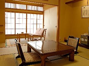 鹿苑館　和室８畳