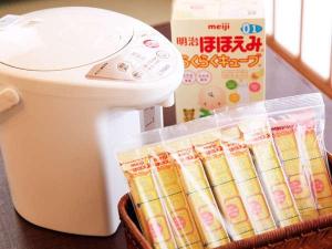 調乳ポット（70℃設定可能）＆ミルクセット
