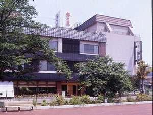 外観（彩華の宿　多々見正面の「桔梗丘広場」から）