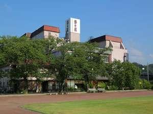 彩華の宿　多々見　全景（春のイメージ）