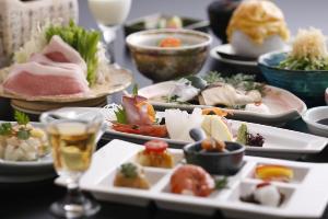 『料亭生まれだからこそ伝統の枠だけにはとらわれない斬新さも』伝統。そして、斬新がコンセプトです