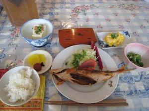 彩も鮮やかなバランスのとれた明星荘の朝食。朝食もしっかり食べて元気よく遊びましょう♪