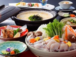 冬のご馳走・てっちり鍋コース（鍋ダイニング・いいそ）