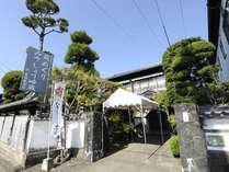 みそ・しょうゆ蔵　味噌としょう油の醸造所。その生産工程を見学することもできます。