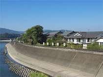 球磨川のせせらぎが旅情を倍増させていれます☆